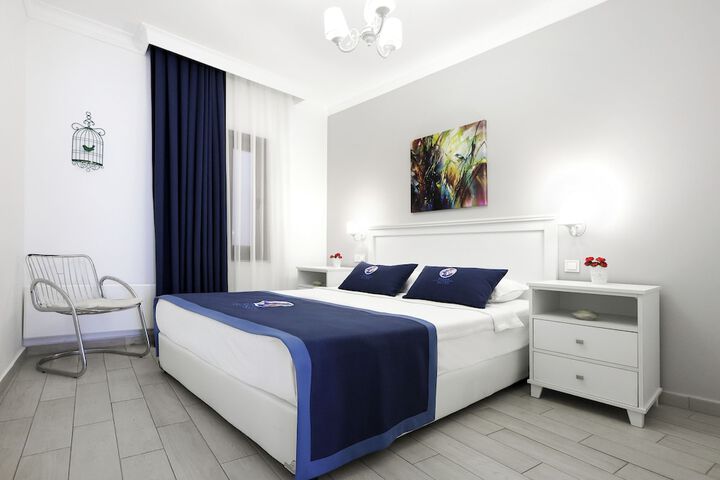 Room 15 of 40