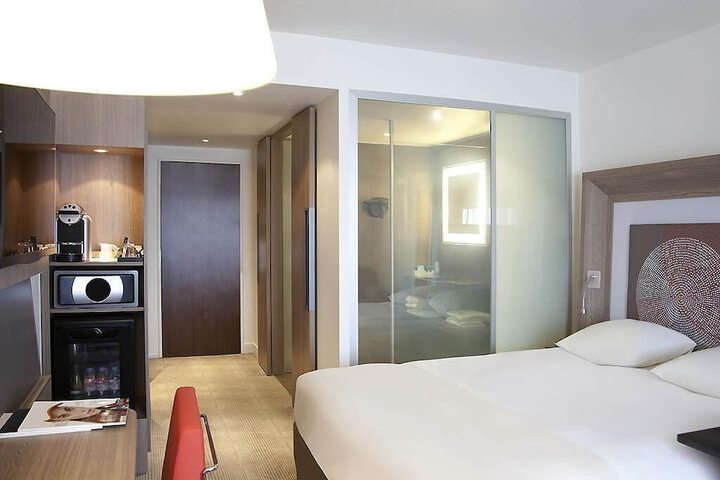 Room 35 of 130
