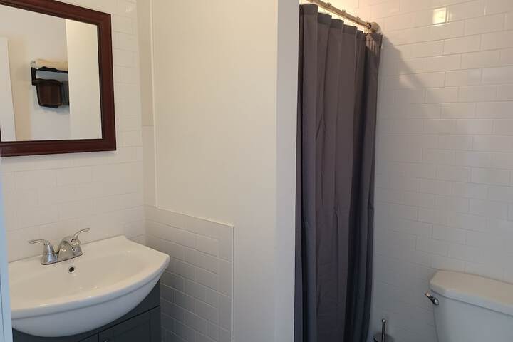 Room 33 of 41