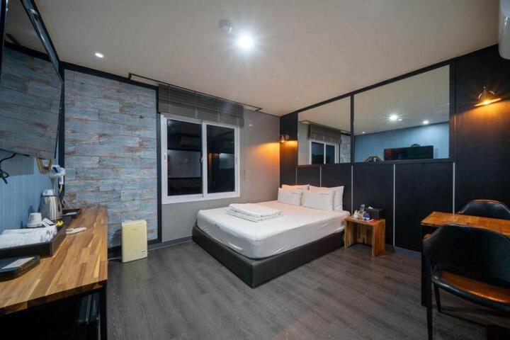 Samcheonpo Comodo motel