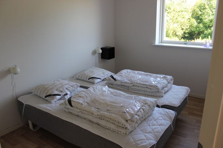 Room 4 of 39