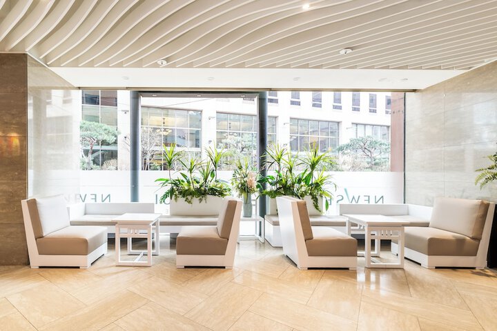 Hotel Lobby
