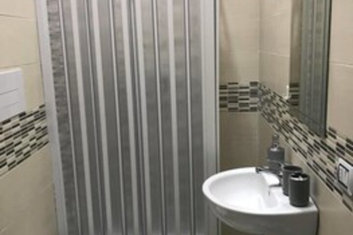 Room 7 of 13
