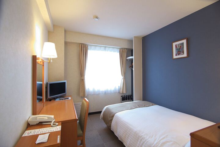 Room 9 of 47
