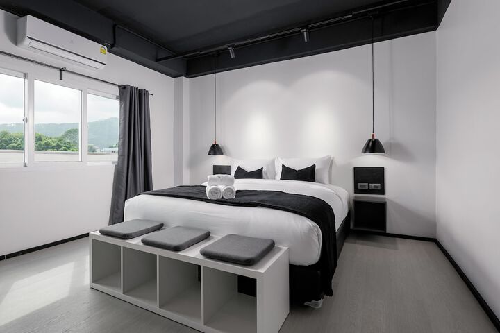 Room 3 of 56