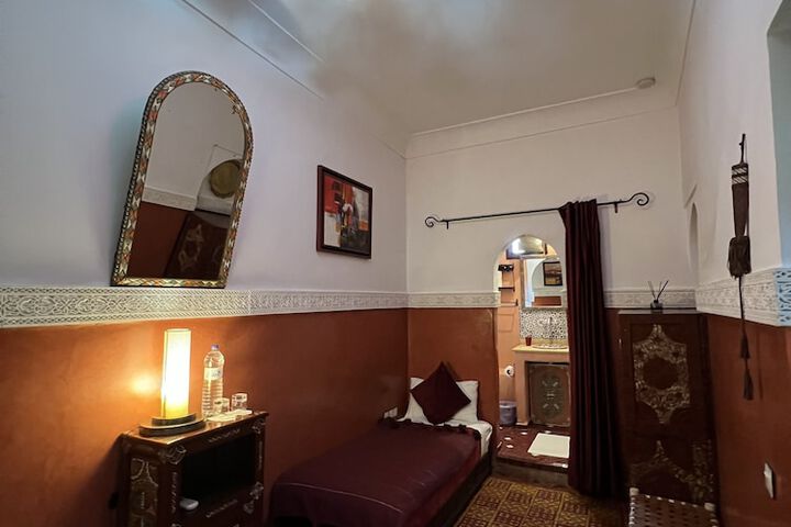 Room 28 of 36