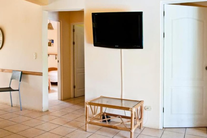 Room 2 of 9