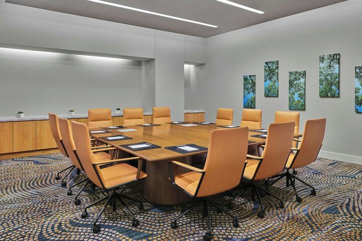 Meeting facility