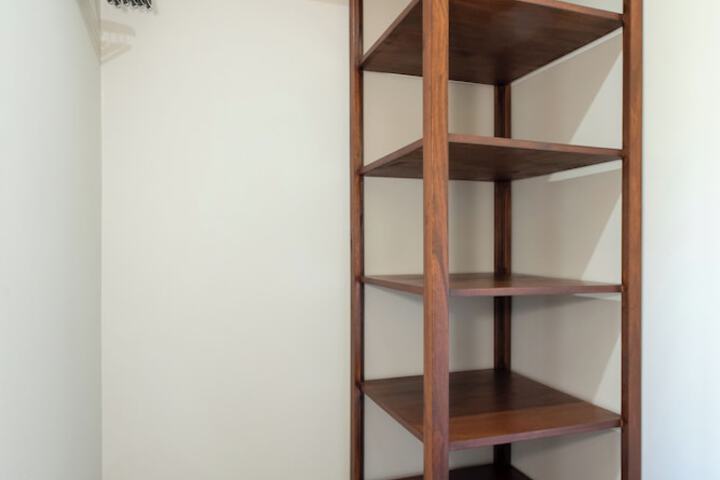 Room 25 of 95