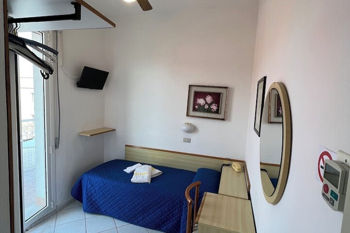Room 30 of 71