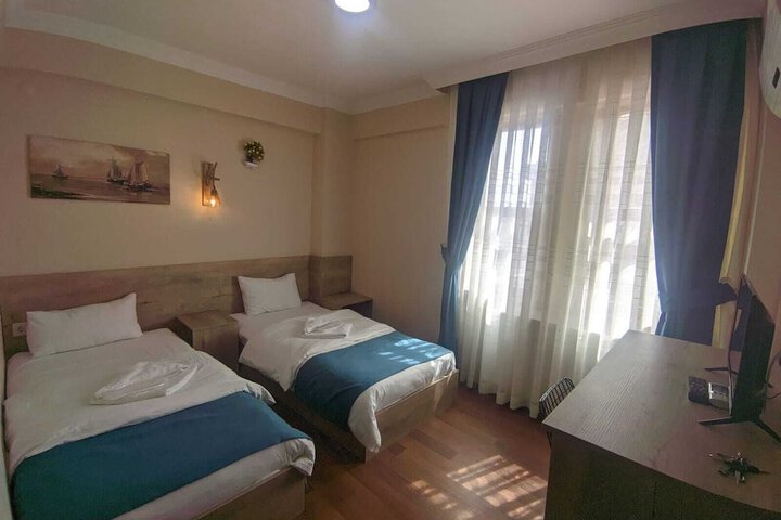 Room 18 of 48