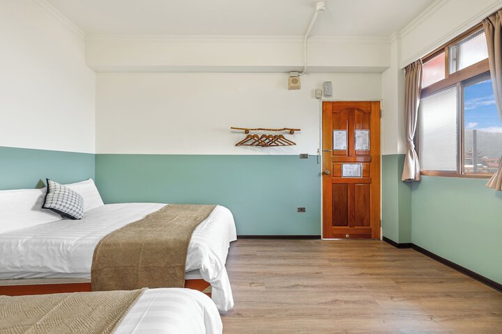 Room 15 of 191