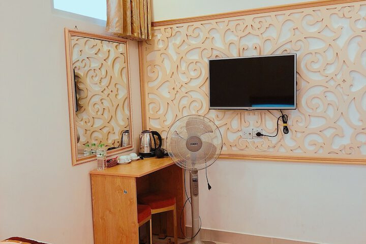 Room 10 of 44