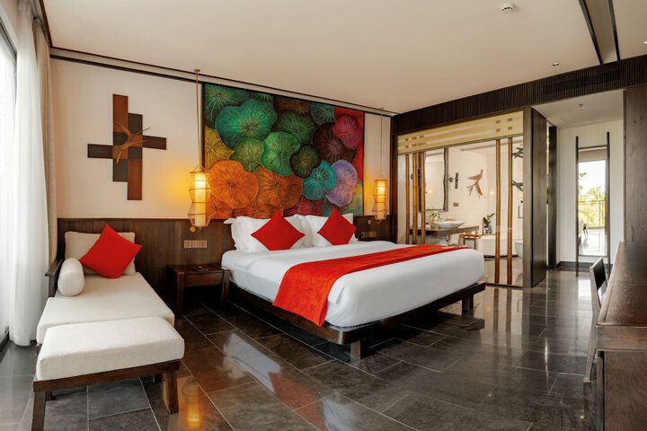 Room 49 of 303
