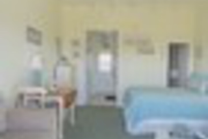 Room 137 of 663