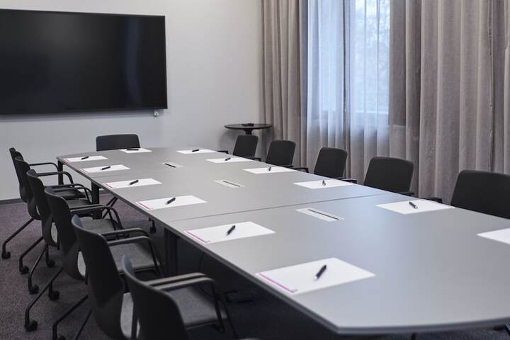 Meeting 33 of 37