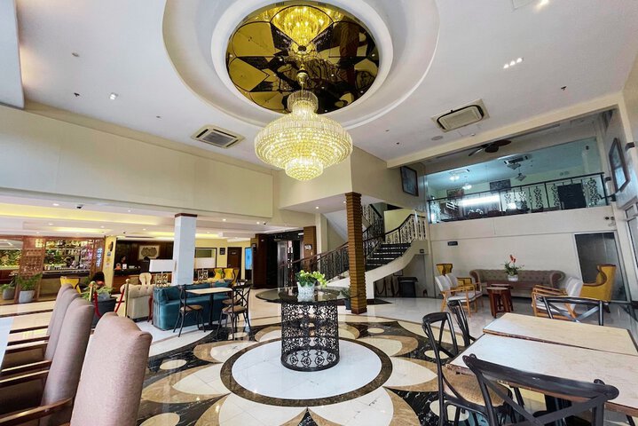 Guest Lobby