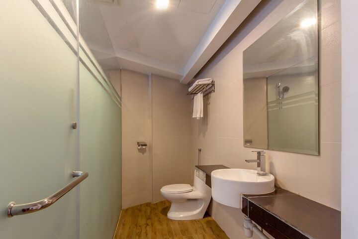 Clean Restrooms