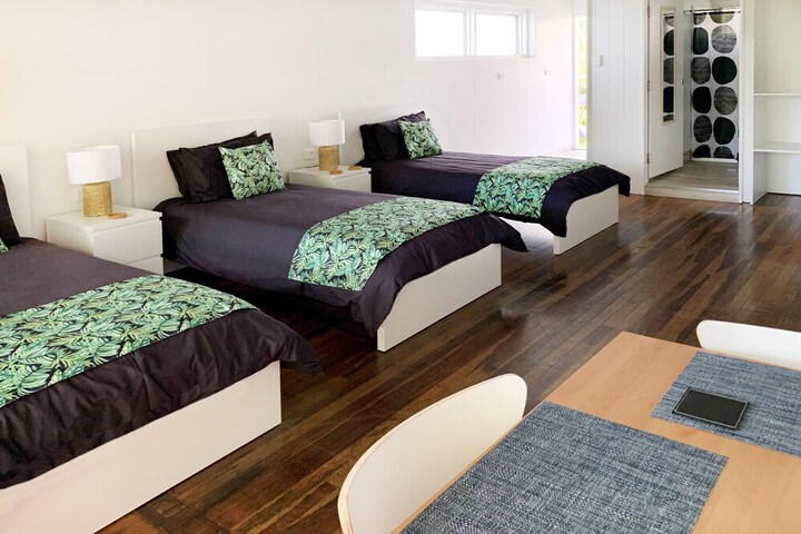 Room 15 of 104