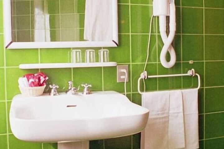 Room 23 of 41