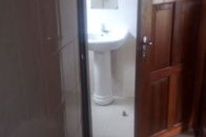 Room 7 of 40