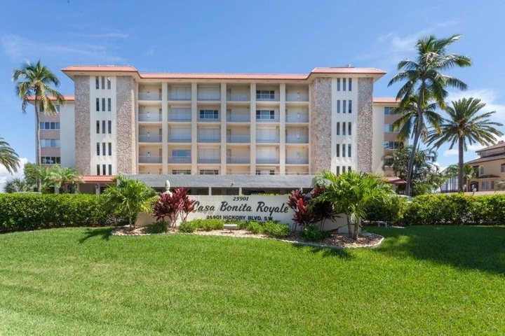 Exterior of Casa Bonita Royale 602 MO