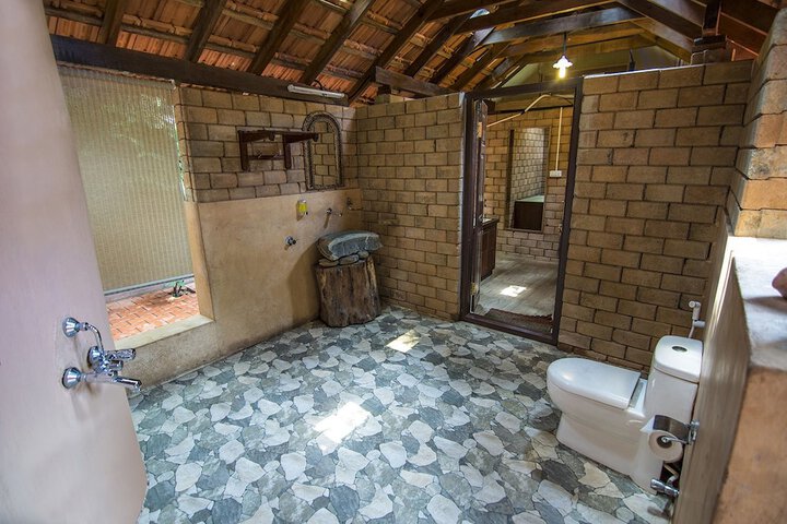 Room 17 of 36