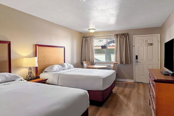 Room 10 of 86