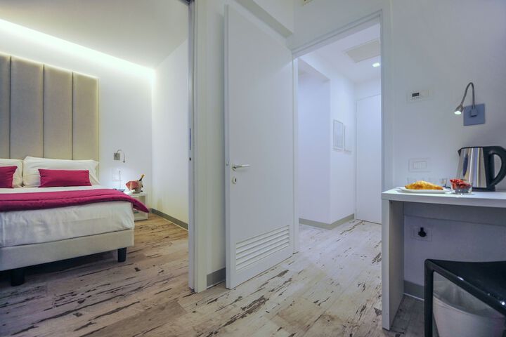 Room 12 of 85