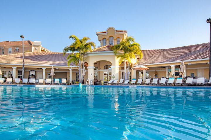 Pool 51 of 78