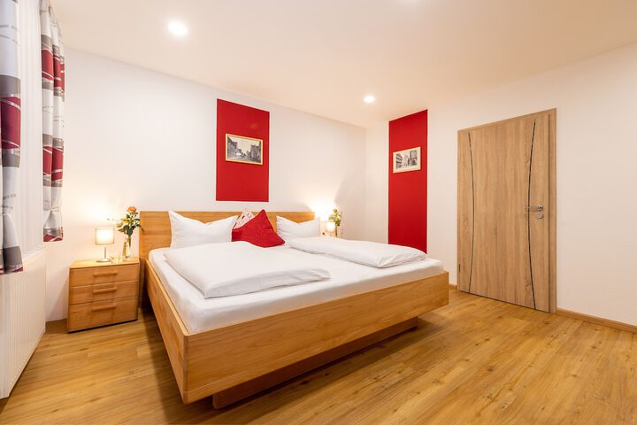 Room 2 of 17