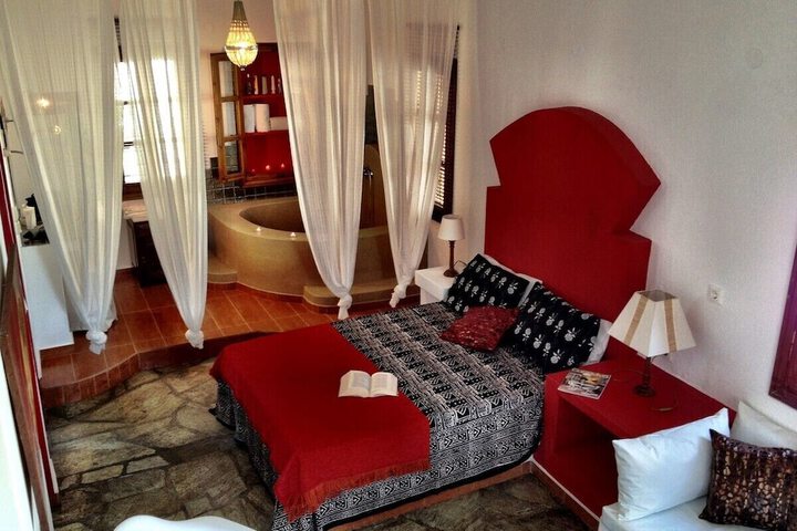 Room 9 of 65