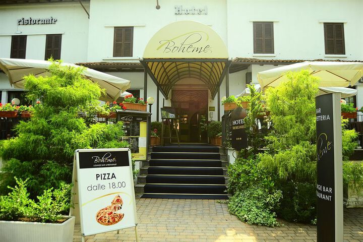 HOTEL MICHELANGELO
