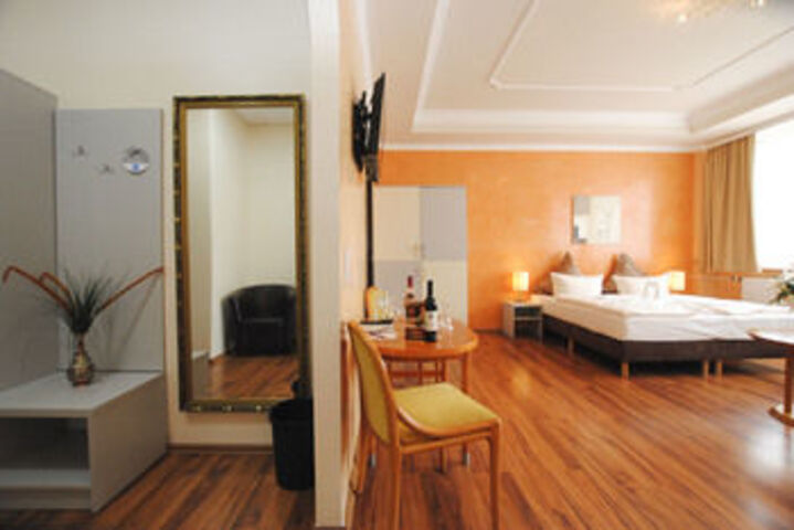 Room 51 of 81