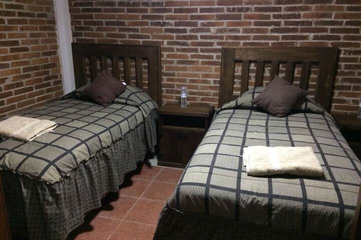 Room 27 of 34
