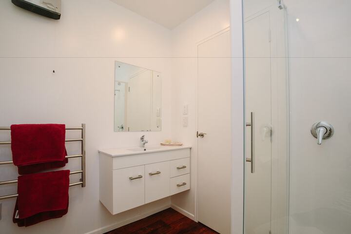 Room 40 of 79