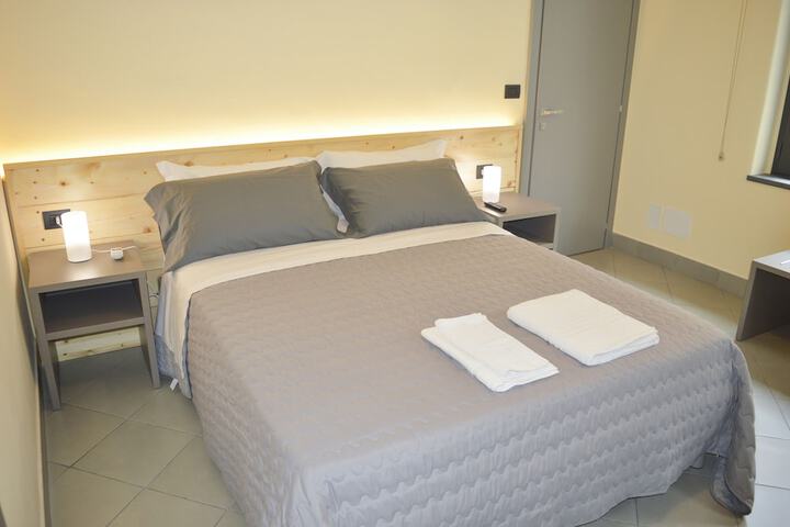 Room 6 of 17
