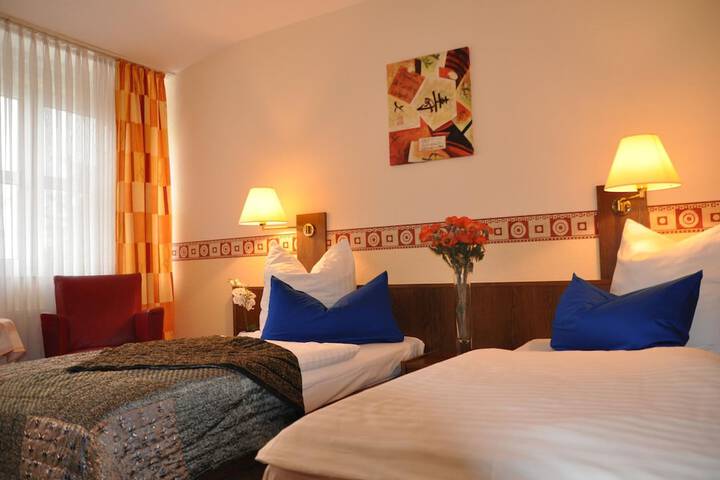 Hotel 4 Hufen in Schoenefeld