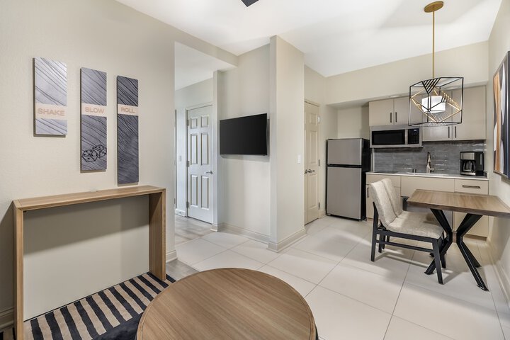 Room 42 of 68