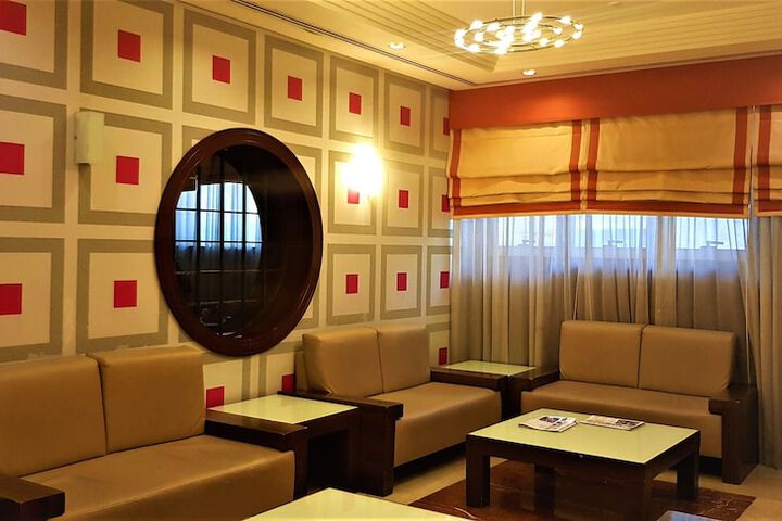 Guest Lobby