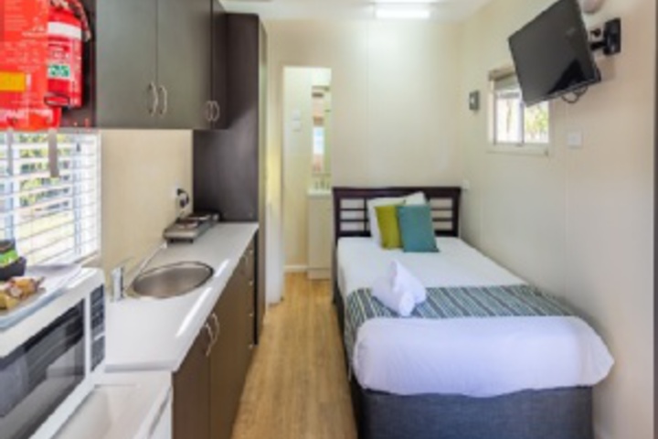 Room 93 of 792