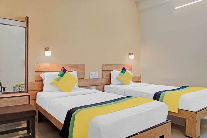 Room 16 of 30
