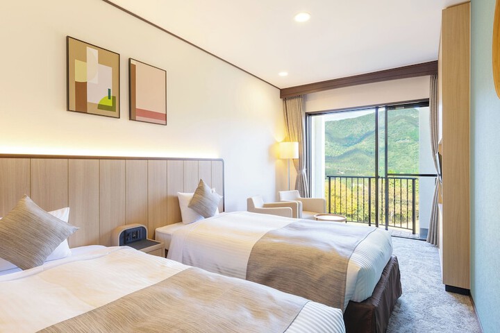 Room 5 of 31