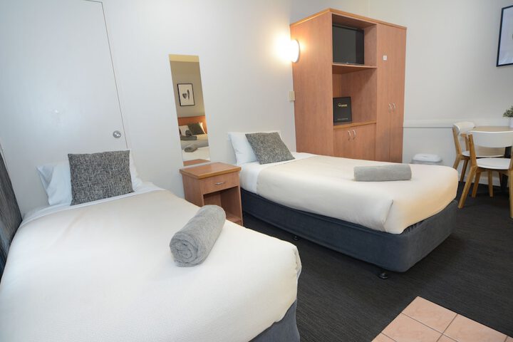 Room 8 of 39