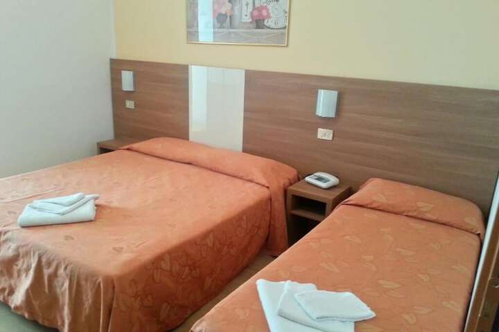 Room 9 of 55