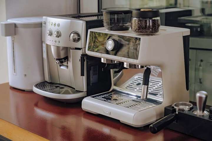 Breakfast/Coffee Service 96 of 163