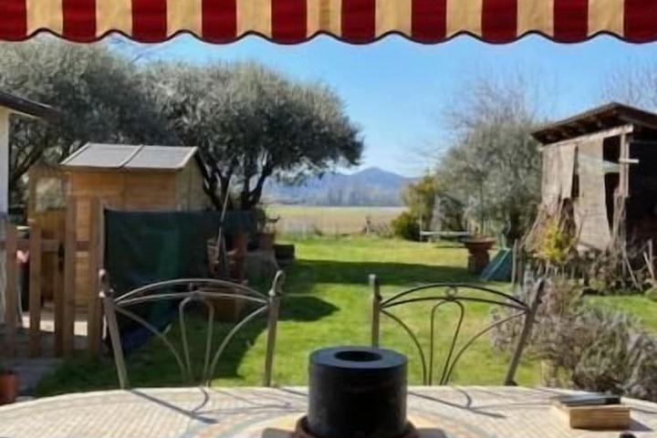 Terrace/Patio 6 of 33