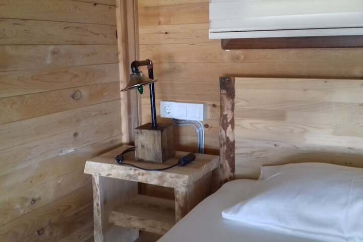 Room 12 of 23
