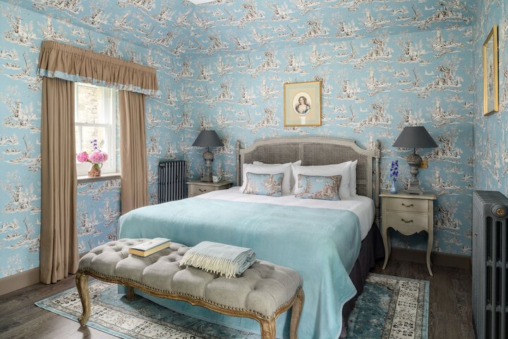Room 26 of 140
