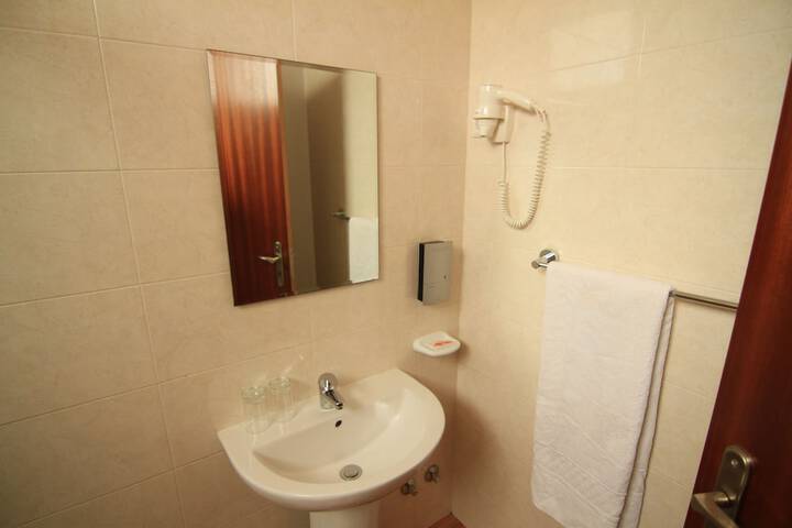 Room 20 of 42